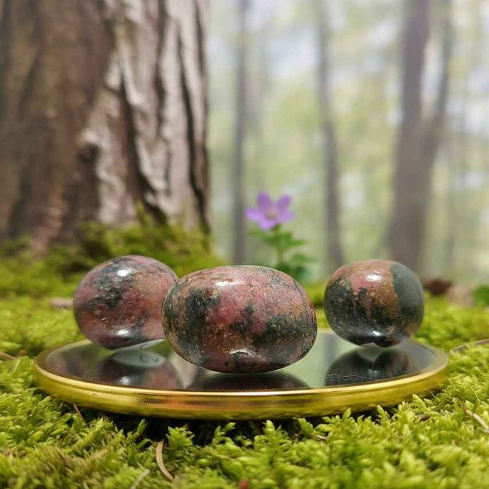 Collier et sa rhodonite extra, doré ou argenté, pierre au choix