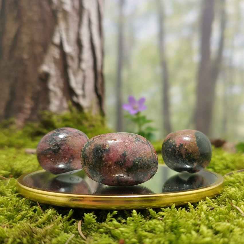 Collier et sa rhodonite extra, doré ou argenté, pierre au choix