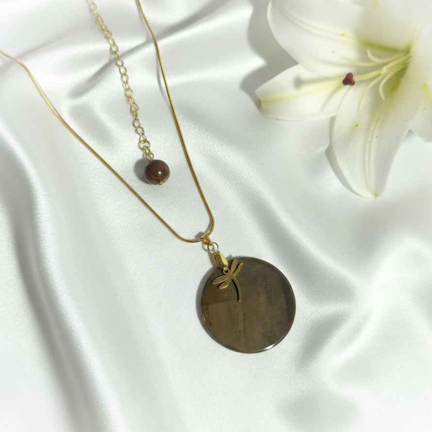 Collier doré et Jaspe brune