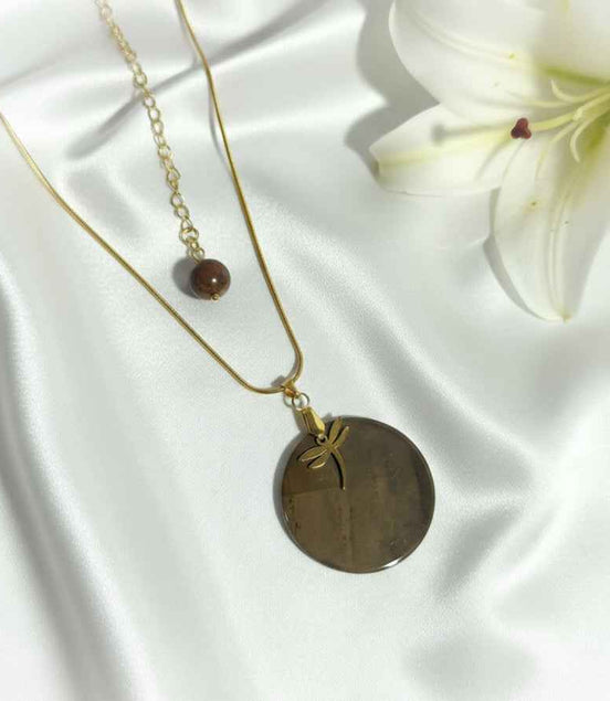 Collier doré et Jaspe brune