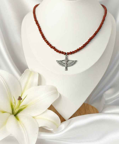 Collier en jaspe rouge, Vitalité & Ancrage, déesse ou serpent