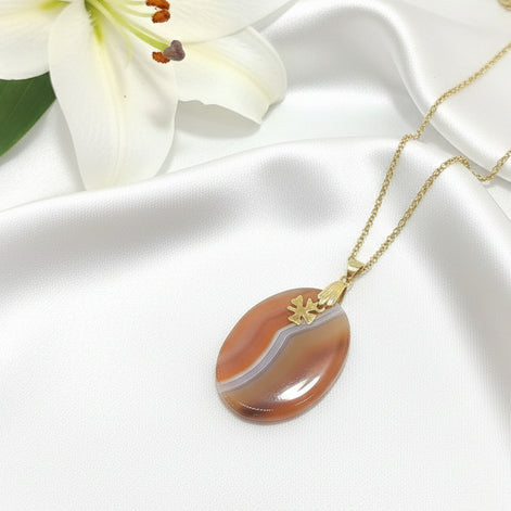 collier doré cornaline