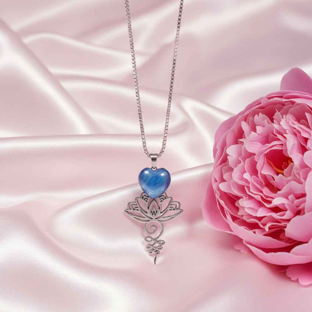 Collier unalome argenté en cyanite 60cm