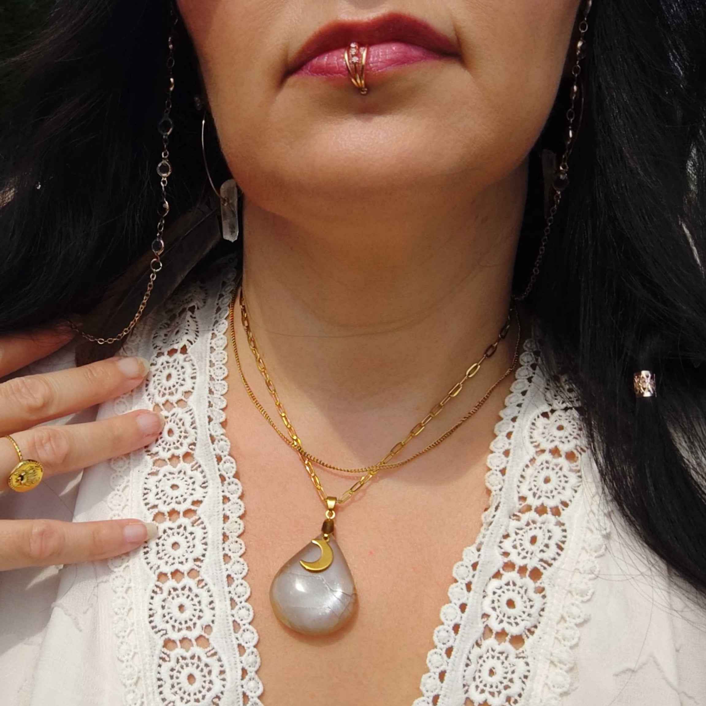 Collier Lune rousse en pierre de lune