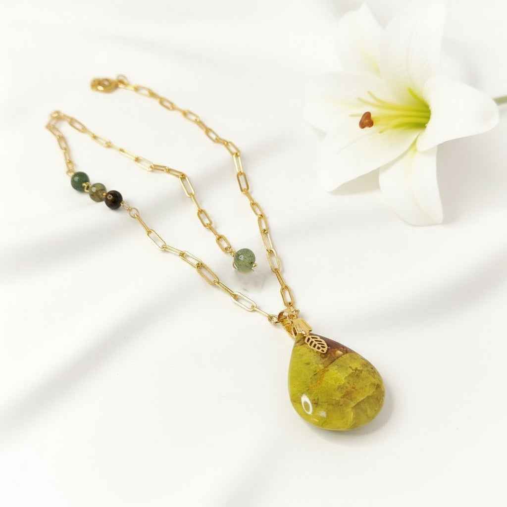 Collier doré opale verte extra, feuille, réglable