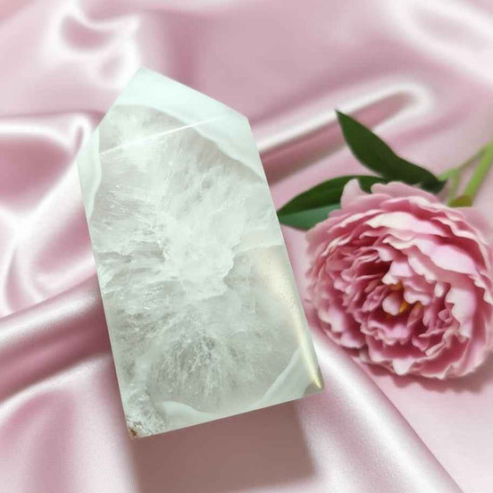 Pointe d'agate et coeur de cristal de roche