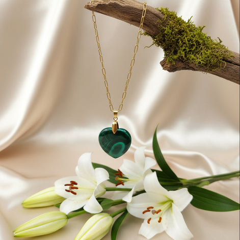 bijou en malachite véritable