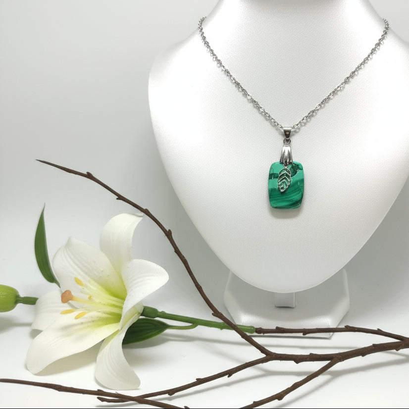 Collier en Malachite, doré ou argenté, au choix