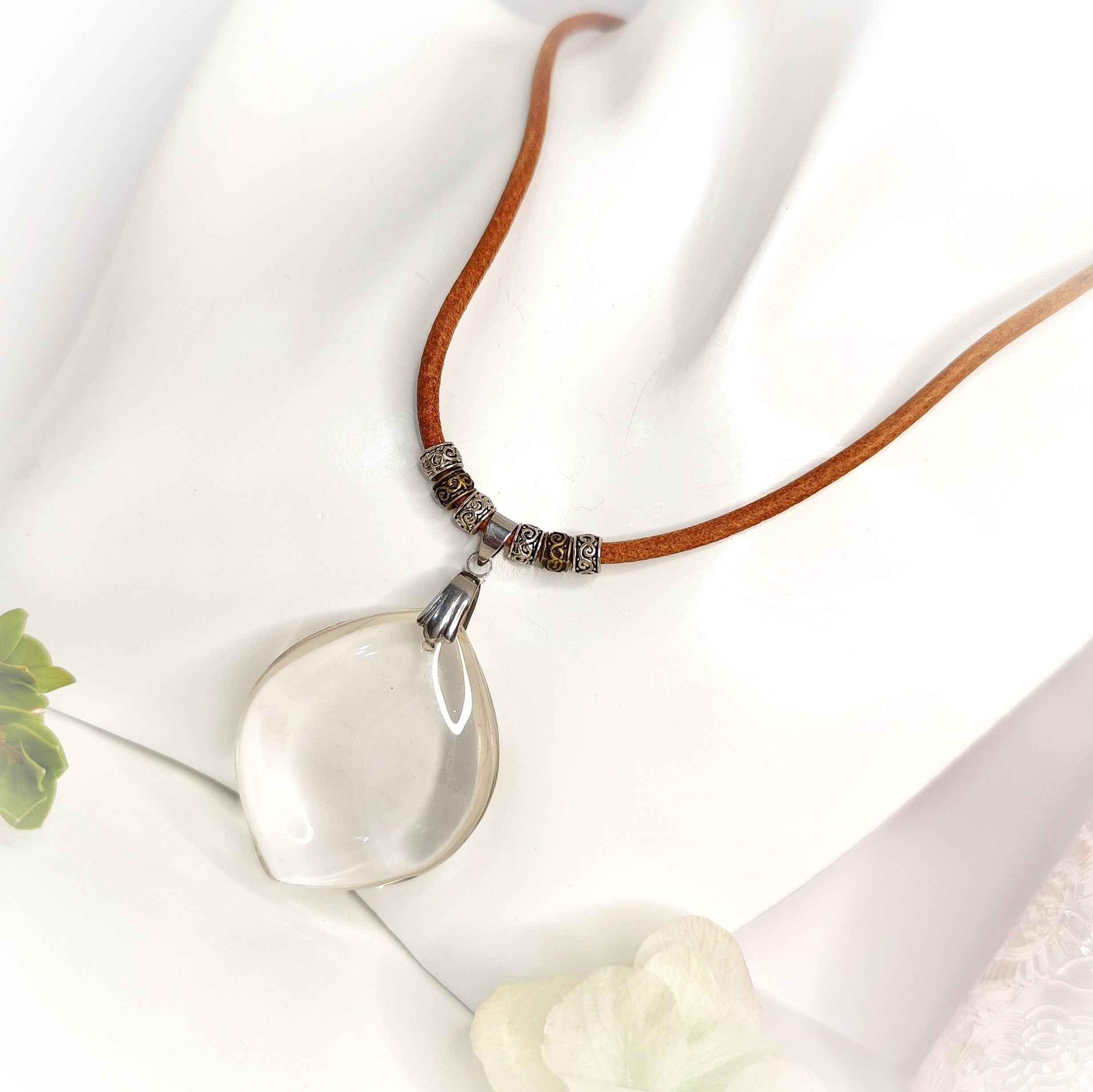 Collier en quartz de roche extra gardien de lumière