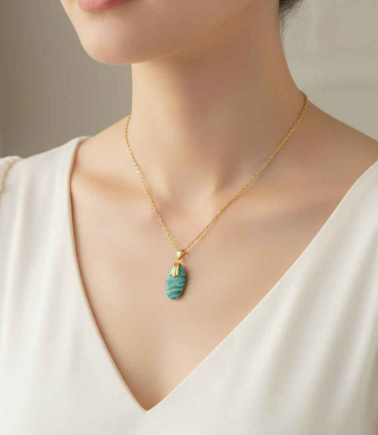Collier Amazonite sur chaine doré en acier inoxydable
