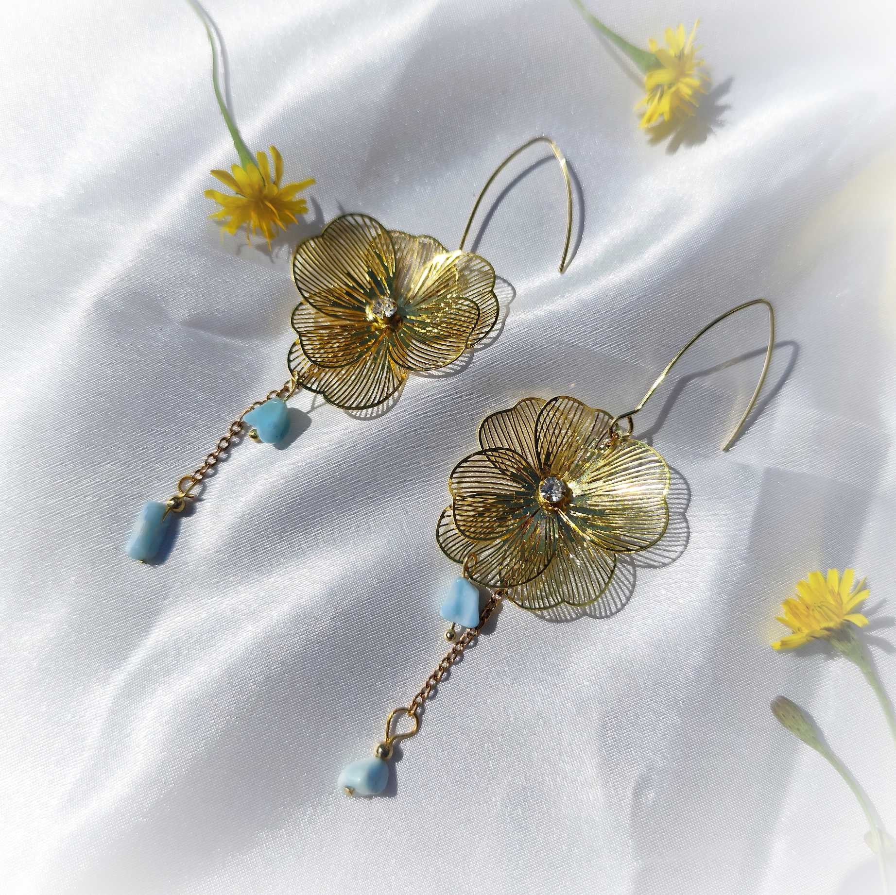 Boucles d’oreilles dorées Fleur & Larimar