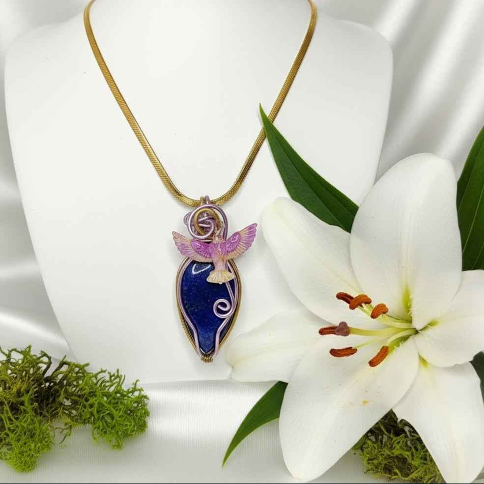 Collier doré lapis lazuli lumière du phénix