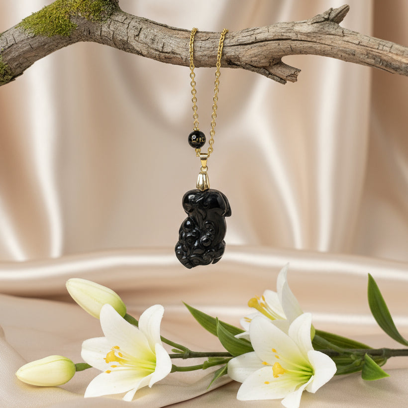 collier doré pixiu obsidienne