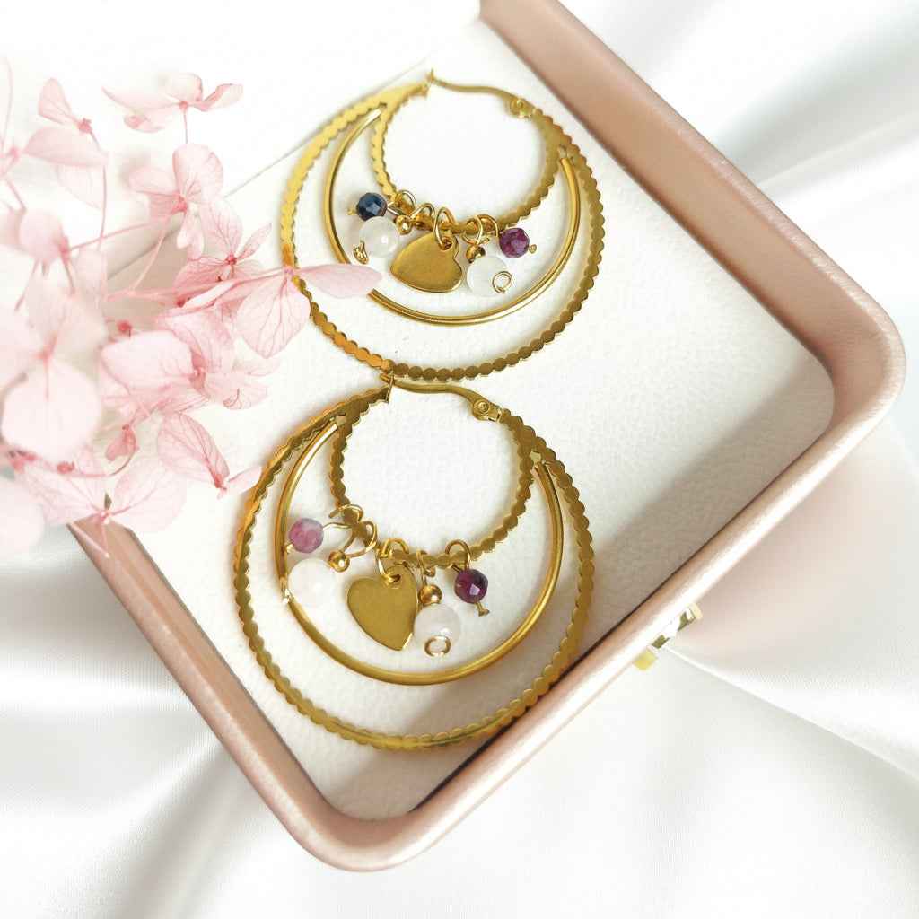 Créoles dorées et pierre de lune arc en ciel