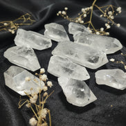 Pierre de Cristal de roche, roulée, brute, pointe, coeur