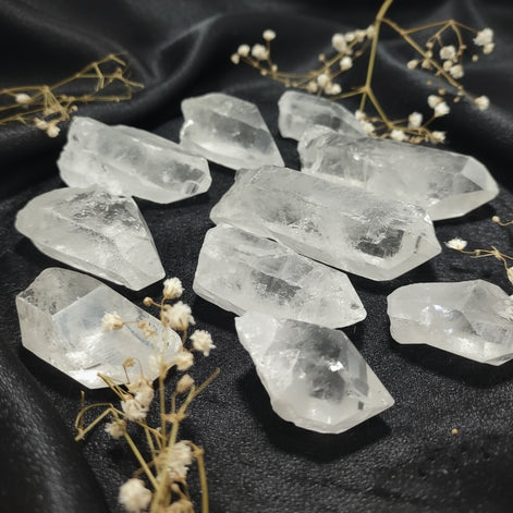 Pierre de Cristal de roche, roulée, brute, pointe, coeur