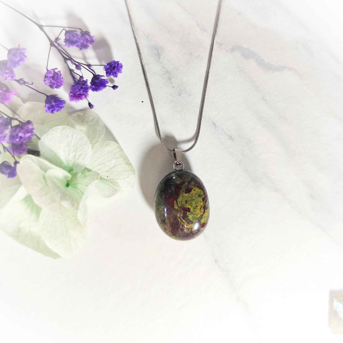 Collier et Jaspe sanguin