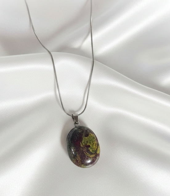 Collier et Jaspe sanguin