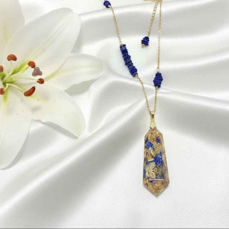 Collier orgonite pointe doré en Lapis lazuli