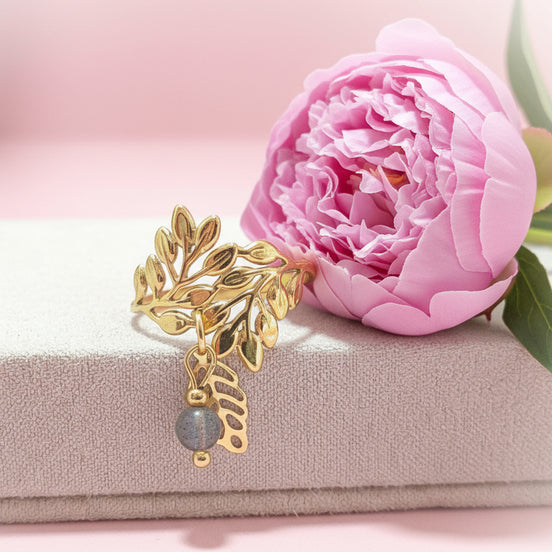 Bague feuille doré en labradorite ajustable
