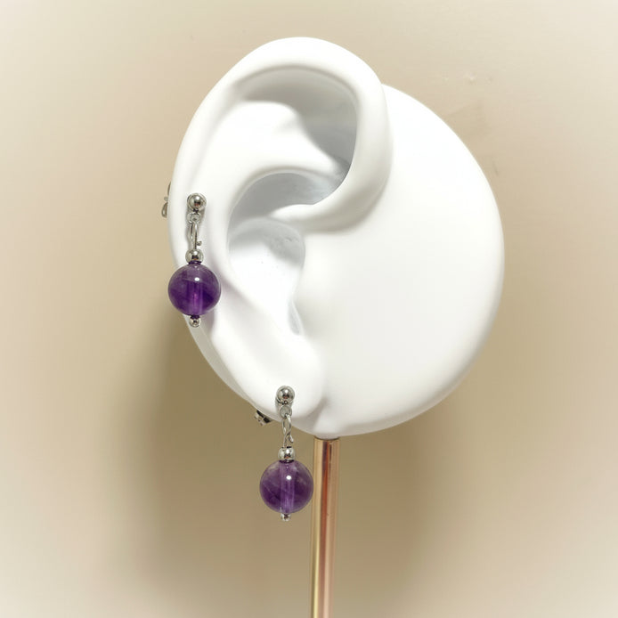 petites boucles en améthyste