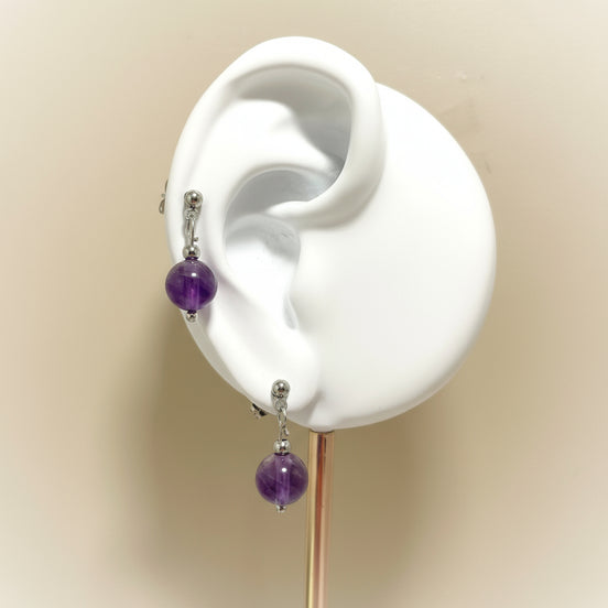 petites boucles en améthyste