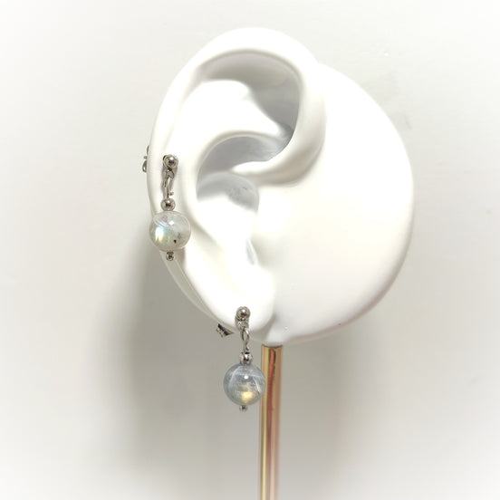petite boucle d oreille perle en pierre