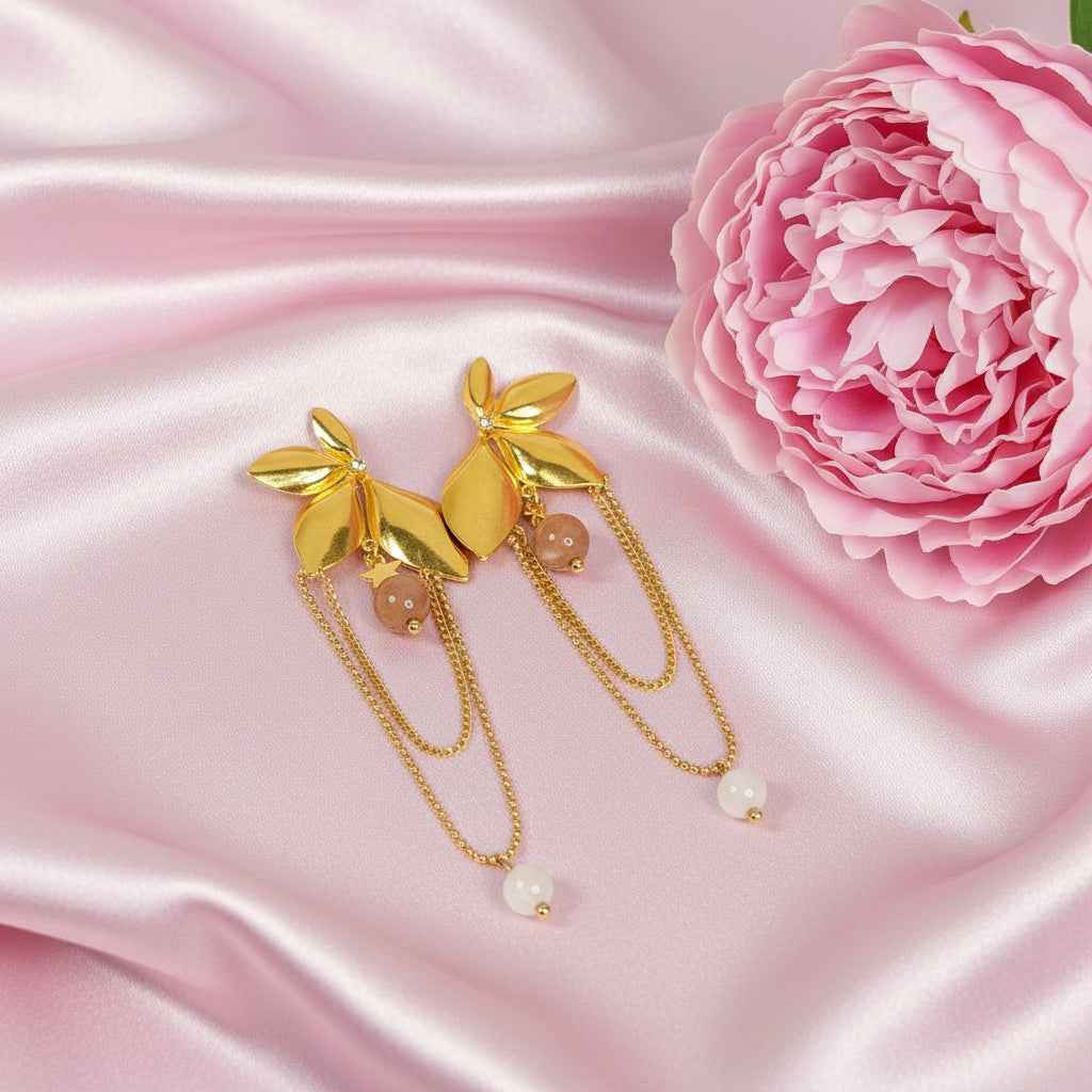 Boucles d'oreilles dorées en pierre de lune