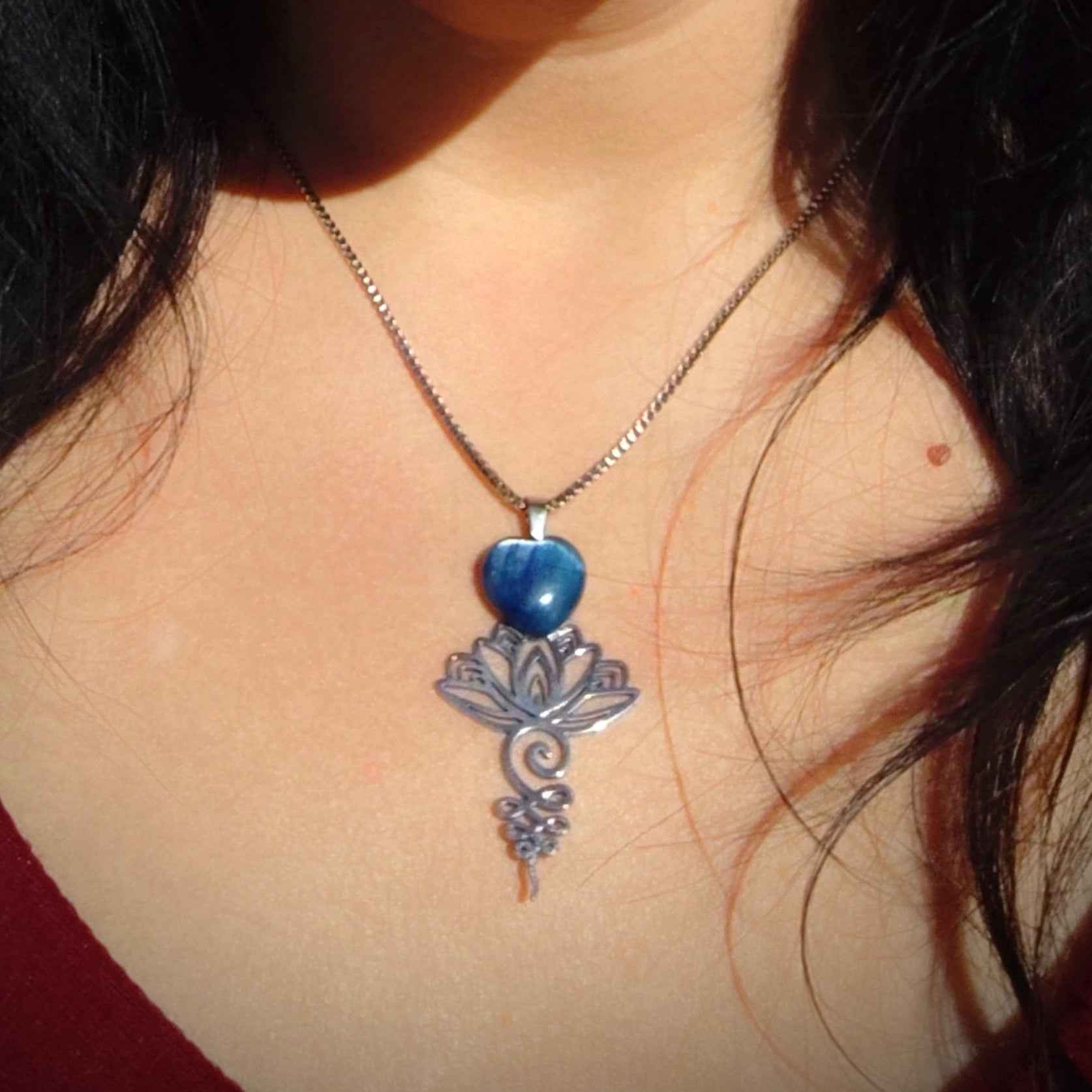 Collier unalome argenté en cyanite 60cm