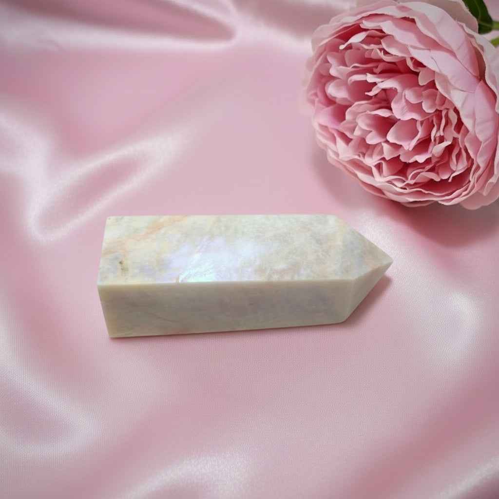 Pierre de lune nacré en Galet, roulée, sphère, pointe...au choix