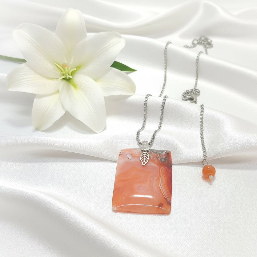 Collier chaine et sa cornaline au choix, doré ou argenté