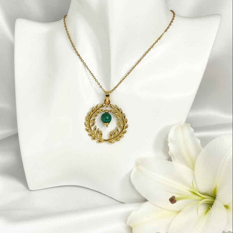 Collier sur mesure – Couronne de Laurier et Pierre Naturelle