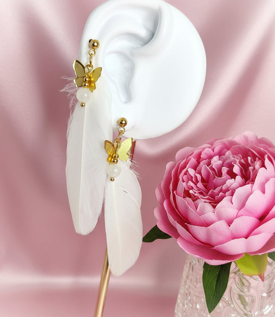 Boucles d'oreilles dorées plume céleste et pierre de lune