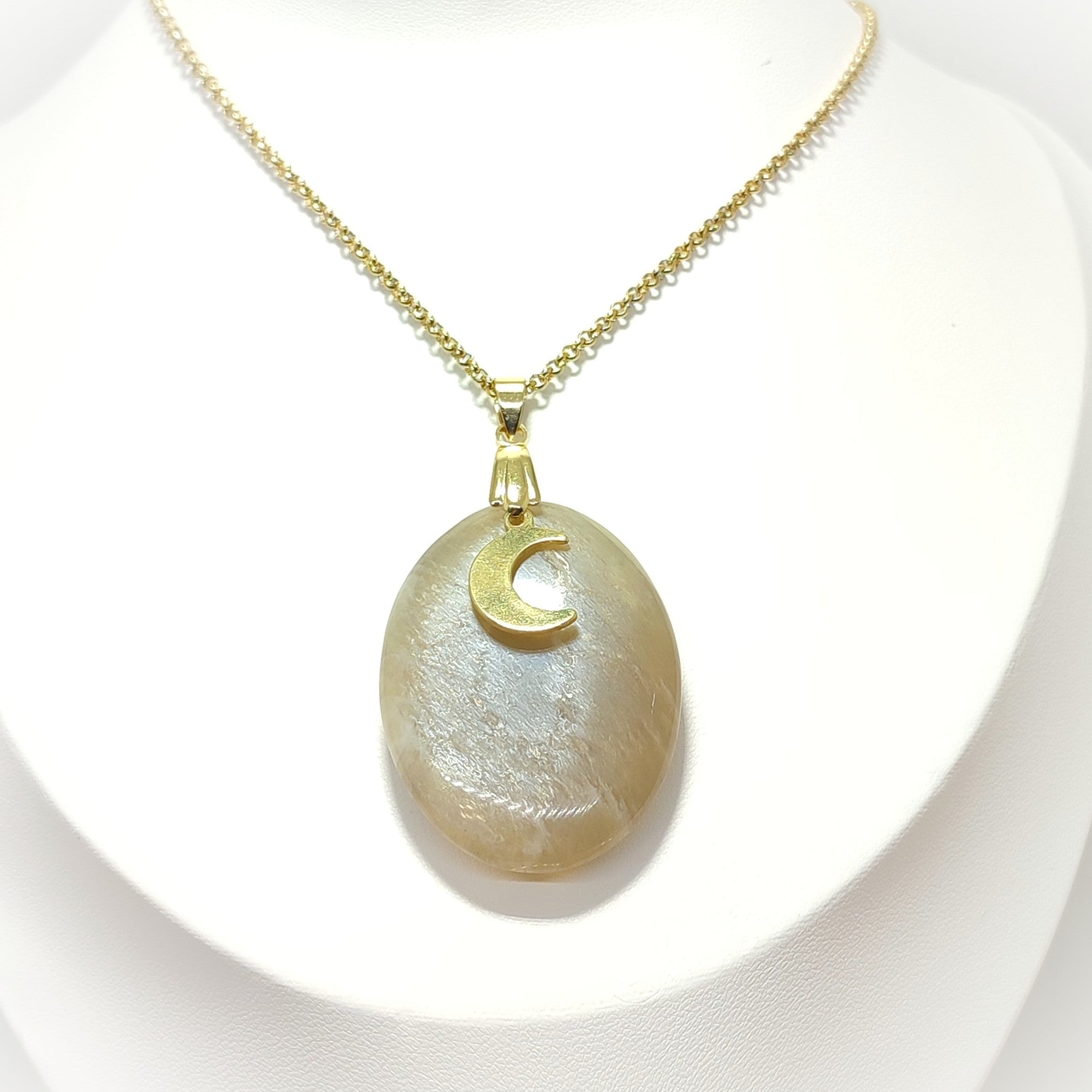 Collier doré en pierre de lune au choix