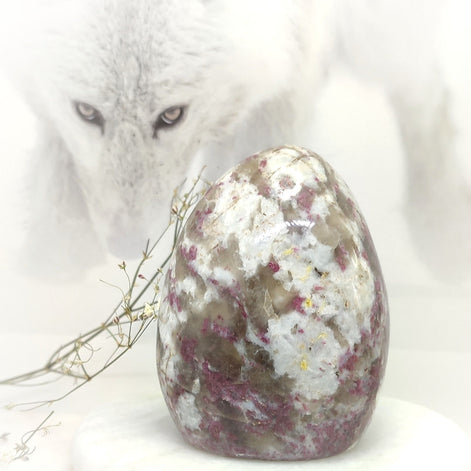 pierre de tourmaline rose