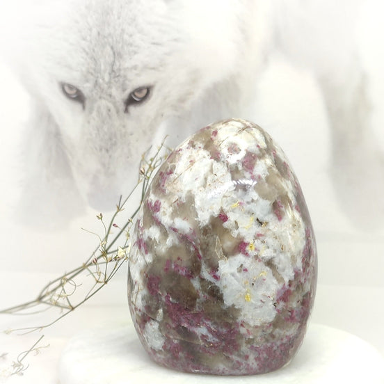 pierre de tourmaline rose