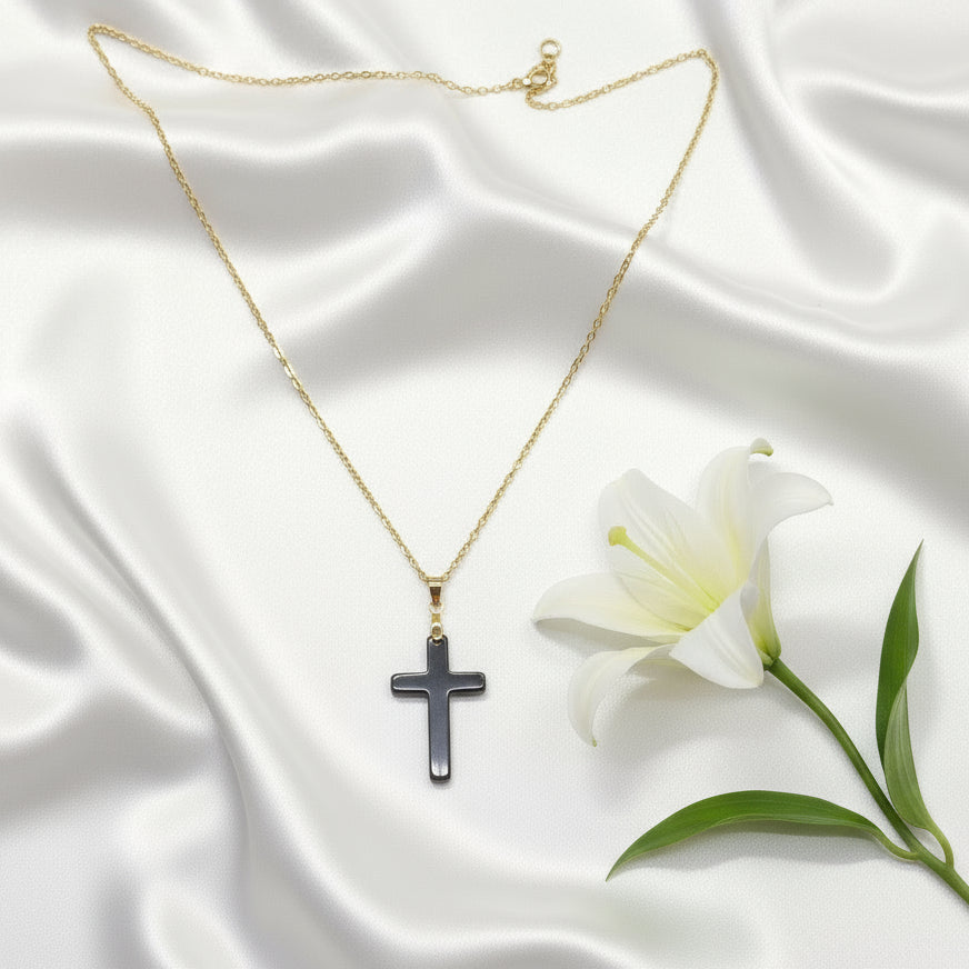 Collier, Pendentif en Hématite, croix, aigle, papillon, chat, phénix, encre