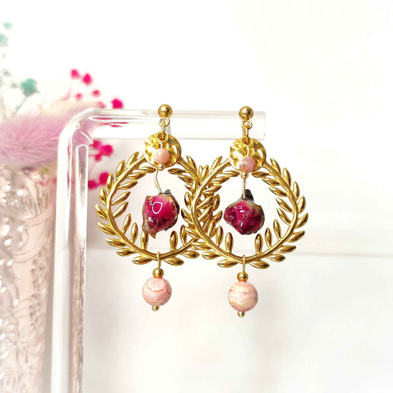 Boucles d'oreilles dorées Rhodochrosite et boutons de rose