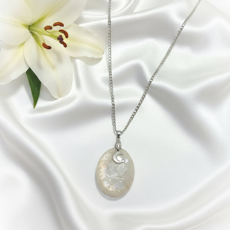 collier argenté pierre de lune blanche