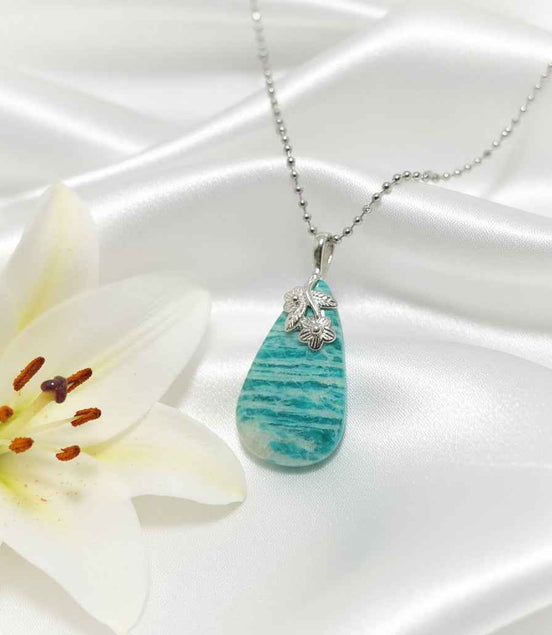 Collier argenté, pierre d'Amazonite extra