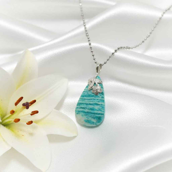 Collier argenté, pierre d'Amazonite extra