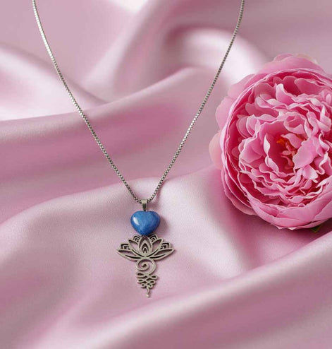 Collier unalome argenté en cyanite 60cm