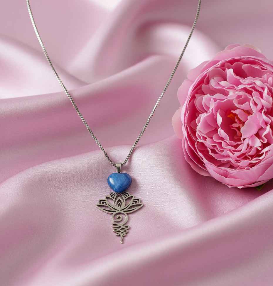 Collier unalome argenté en cyanite 60cm