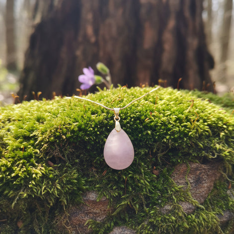 collier enfant en quartz rose