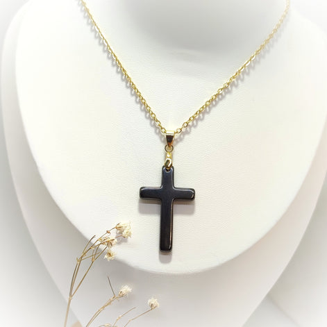 Collier, Pendentif en Hématite, croix, aigle, papillon, chat, phénix, encre