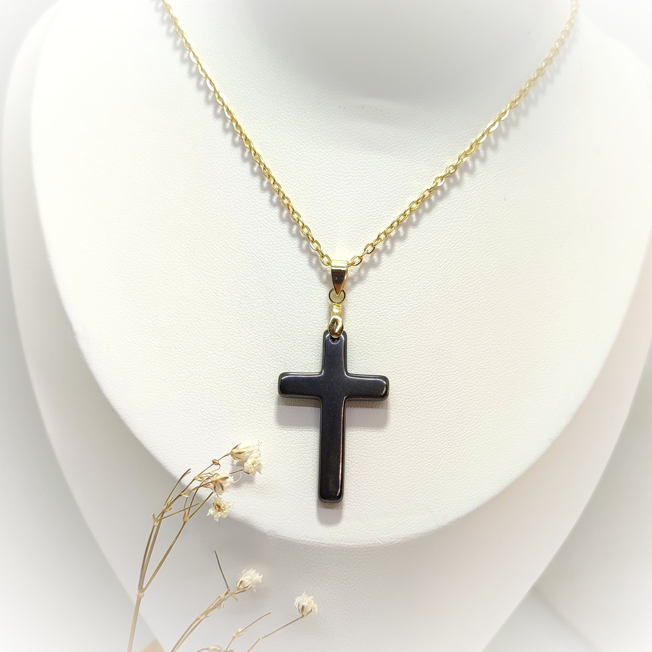 Collier, Pendentif en Hématite, croix, aigle, papillon, chat, phénix, encre