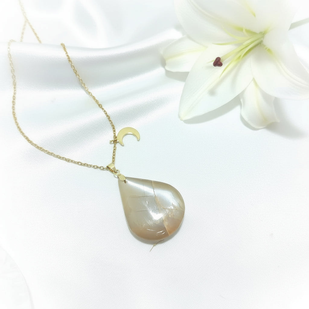 collier doré pierre de lune