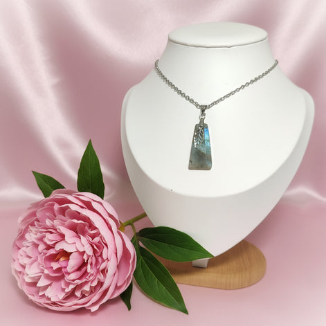 Collier fin doré ou argenté labradorite rectangle au choix
