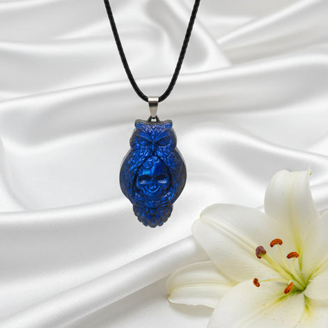 Collier noir hibou tête de mort labradorite bleu