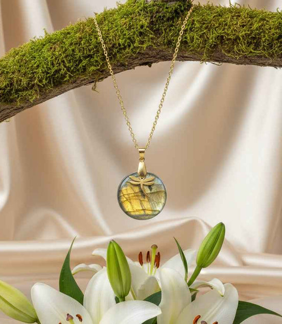 Collier libellule doré et labradorite